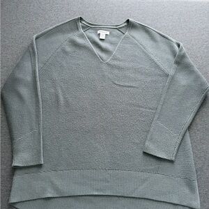 Athleta Sage Green V-Neck Knit Sweater